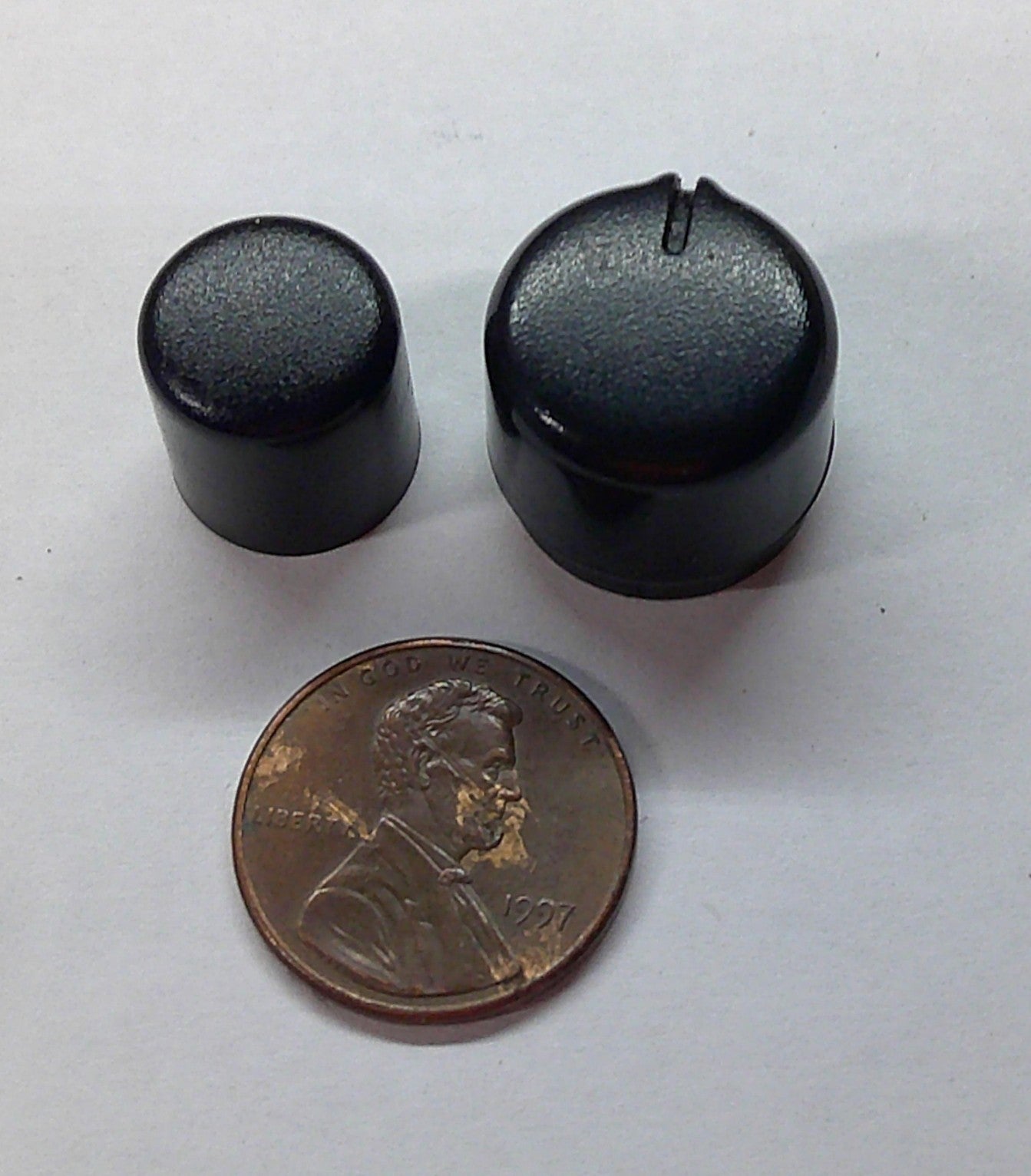 1998 TOYOTA CAMRY RADIO STEREO TUNER KNOB SET GENUINE OEM - RarePartsFinder.Com