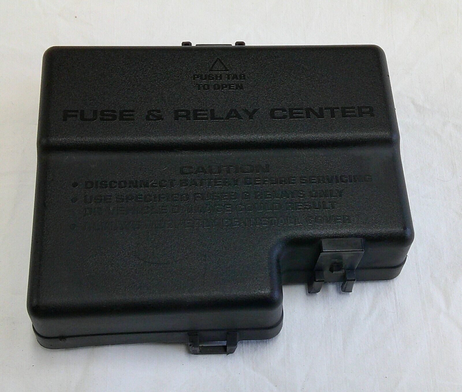 2000 - 2005 DODGE NEON ENGINE COMPARTMENT FUSE RELAY COVER LID B6 - RarePartsFinder.Com
