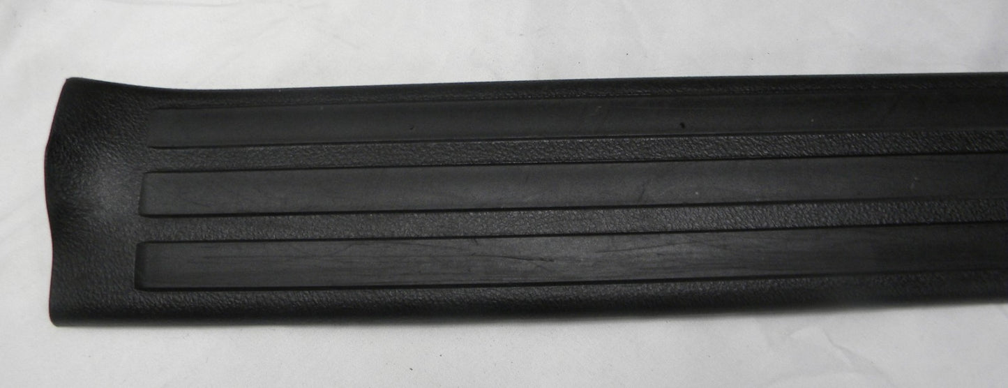 2007 - 2021 Toyota Tundra Crew Cab Right Rear Door Sill Plate 67917-0C030-C0 R3