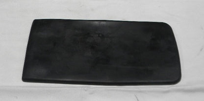 2003 - 2006 Tahoe Suburban Yukon Center Console Storage Tray Rubber 15178540 A17