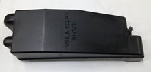 2006 - 2014 Kia Sedona  Relay Fuse Box Cover Lid 91950-4D910 B12