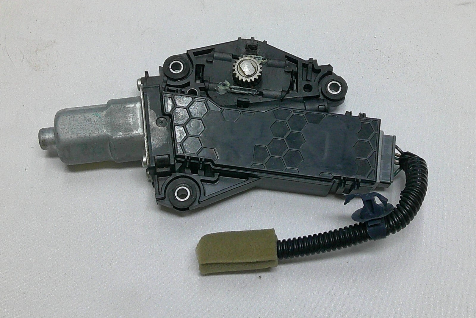 2013 - 2017 HONDA ACCORD OEM FACTORY SUNROOF MOTOR TESTED FREE SHIPPING SM2 - RarePartsFinder.Com