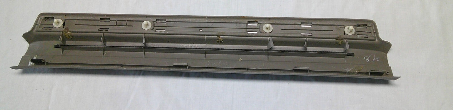 01 - 06 Lexus LS430 OEM Driver Side Front Sill Cover Trim 67914-50070-B1  M3