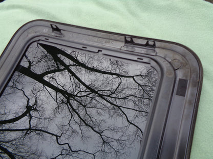 2005 - 2010 KIA SPORTAGE SUNROOF GLASS OEM FACTORY NO ACCIDENT FREE SHIPPING! - RarePartsFinder.Com