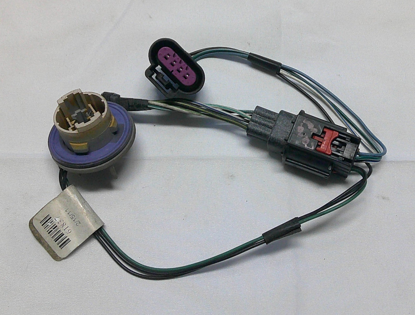 11 - 20 Grand Caravan Socket Rear Taillight Brake Plug Pigtail 68100219AA  A10 - RarePartsFinder.Com