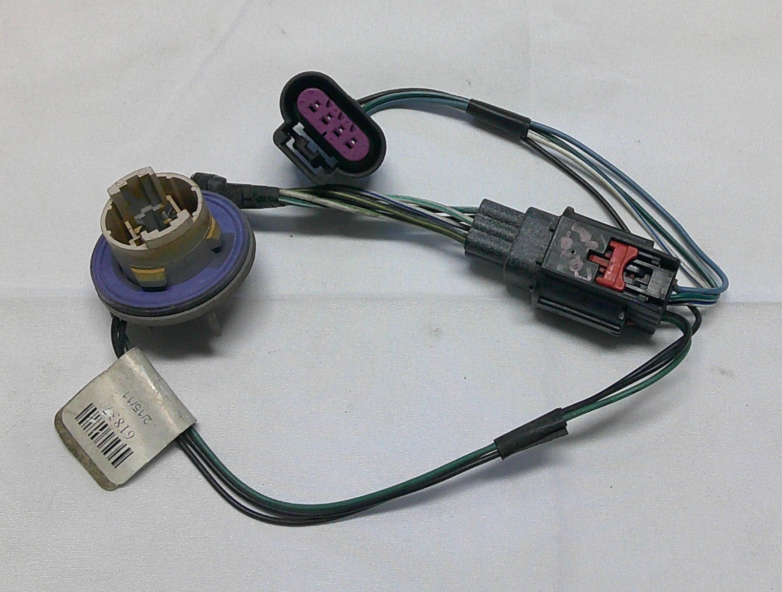 11 - 20 Grand Caravan Socket Rear Taillight Brake Plug Pigtail 68100219AA  A10 - RarePartsFinder.Com