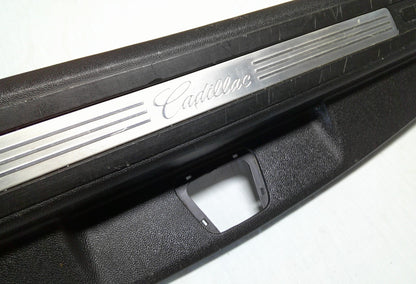 07 - 14 Cadillac  Escalade OEM Trunk Sill Cover Trim 15164157  M3