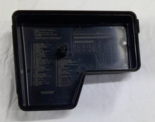 2002 - 2005 Dodge Ram 1500 Engine Relay Fuse Box Center Cover Lid Top B7 - RarePartsFinder.Com