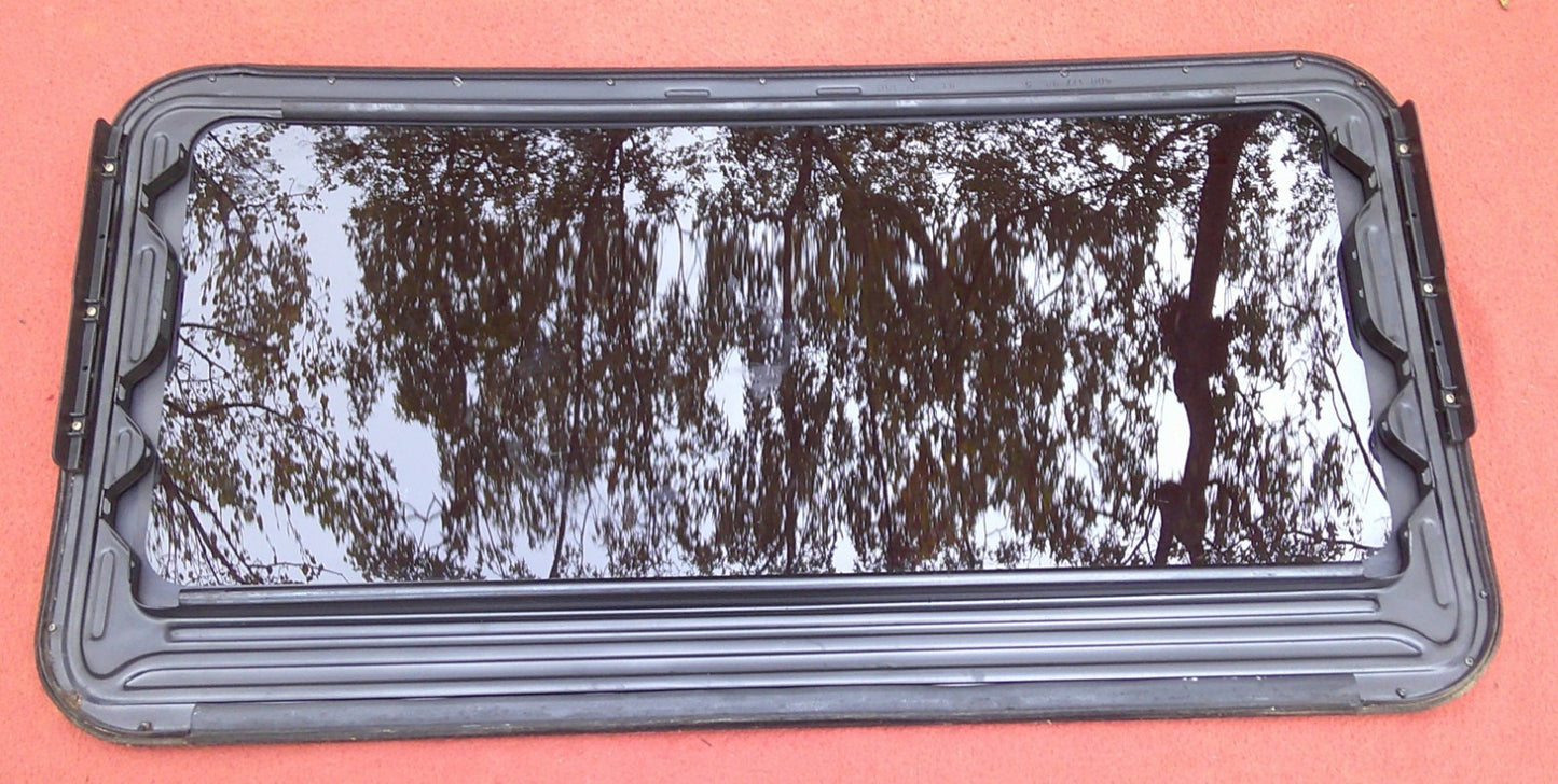 98 - 01 NISSAN ALTIMA 95 - 99 SENTRA 200SX OEM FACTORY SUNROOF GLASS 91210-4B010