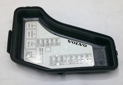 1998-2000 Volvo S70 C70 V70 Engine Bay Fuse Box Panel Cover Lid 9456412 OEM R2