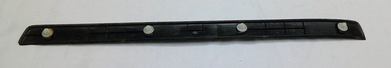 01 - 07 TOYOTA HIGHLANDER DRIVER DOOR FRONT SILL 67912-48010 OEM FREE SHIP B6