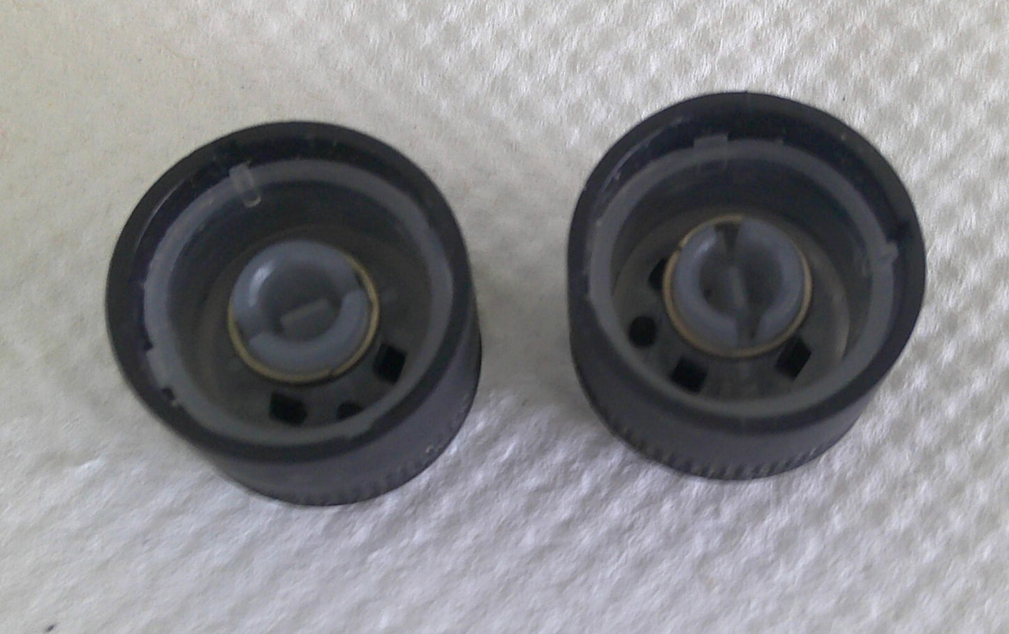 2013 HYUNDAI ACCENT RADIO STEREO CONTROL KNOB SET OEM FREE SHIPPING!