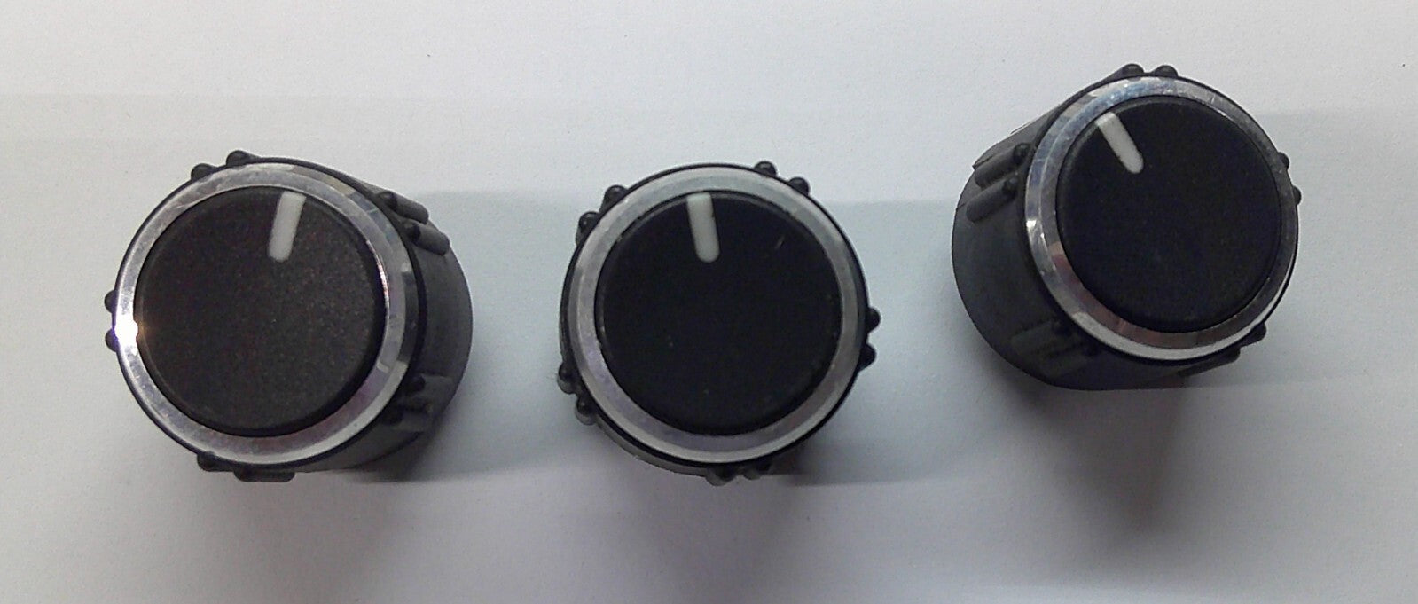 04 - 08 PONTIAC G6 CLIMATE CONTROL HVAC AC HEAT KNOB SET OEM 10383537, 22730745, 15831509