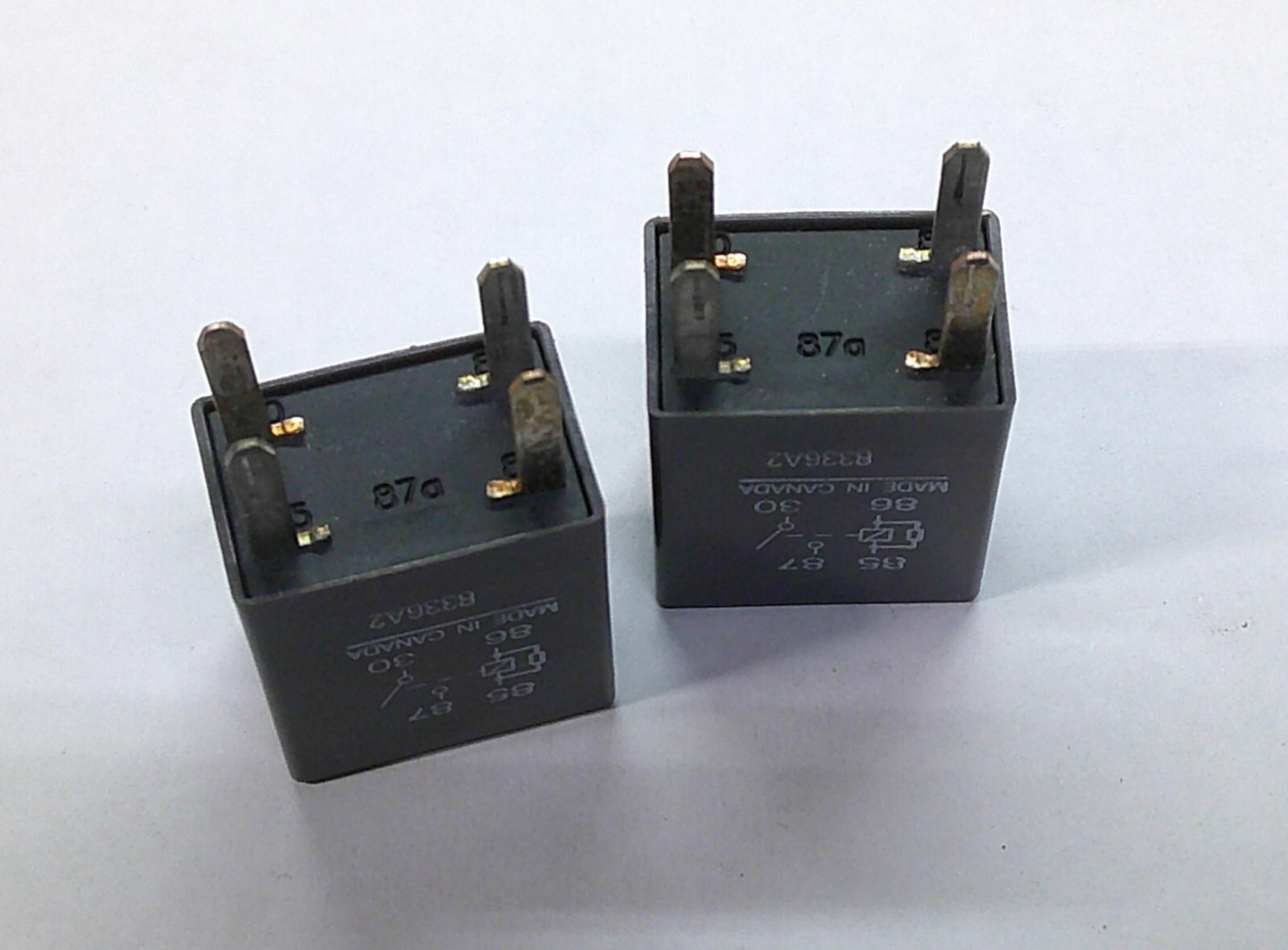 GM OMRON RELAY SET 21997403   TESTED 1 YEAR WARRANTY  GM11