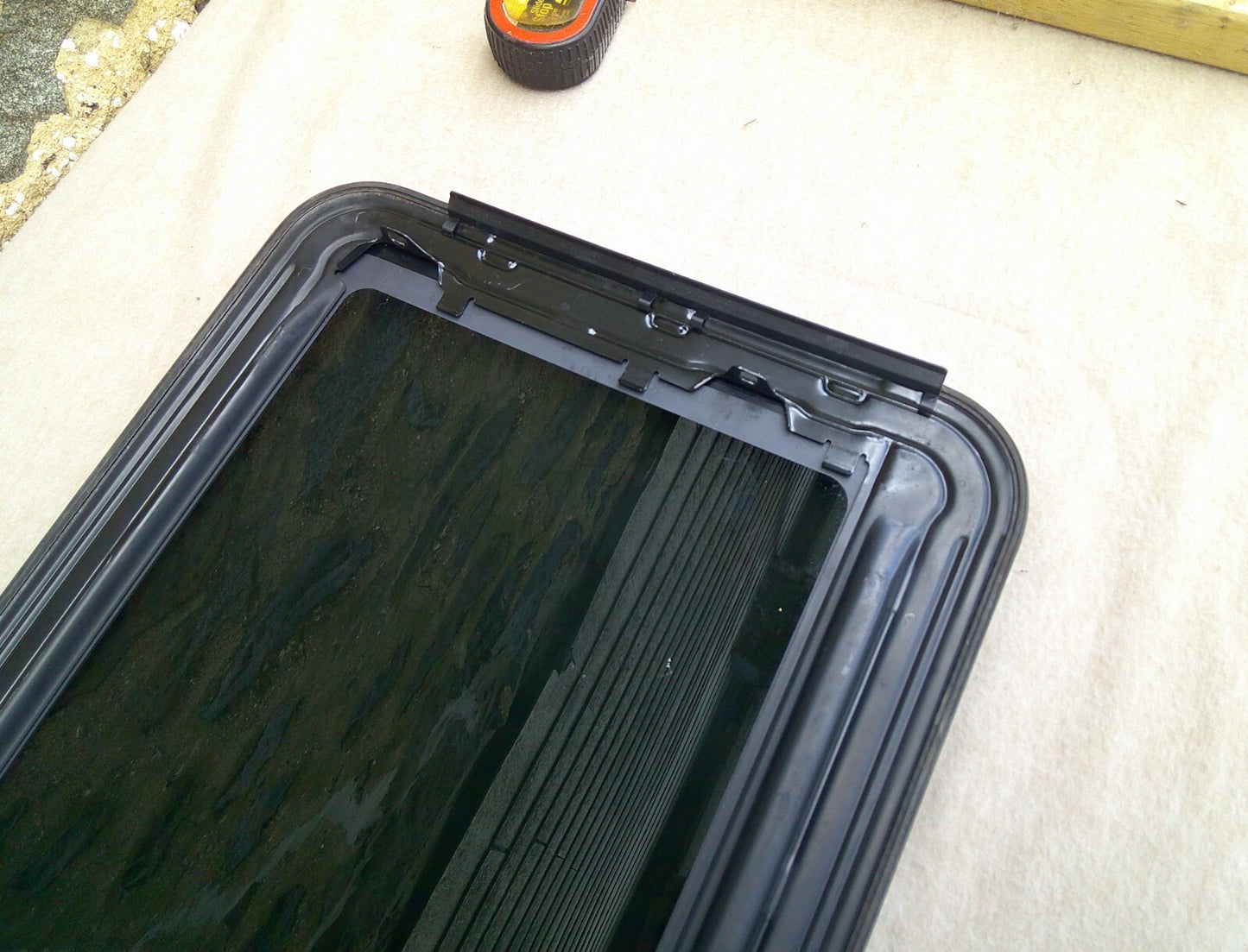 2006 - 2010 JEEP COMMANDER OEM SUNROOF GLASS NO ACCIDENT 68048844AA