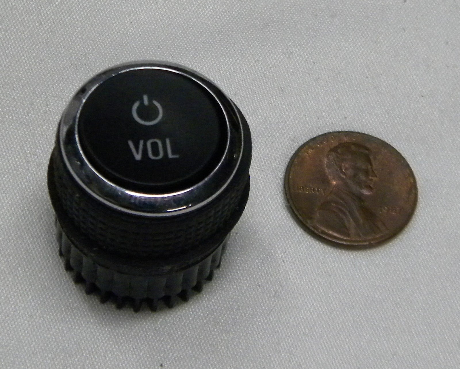 2013 Buick Encore Radio Stereo Volume Control Knob OEM