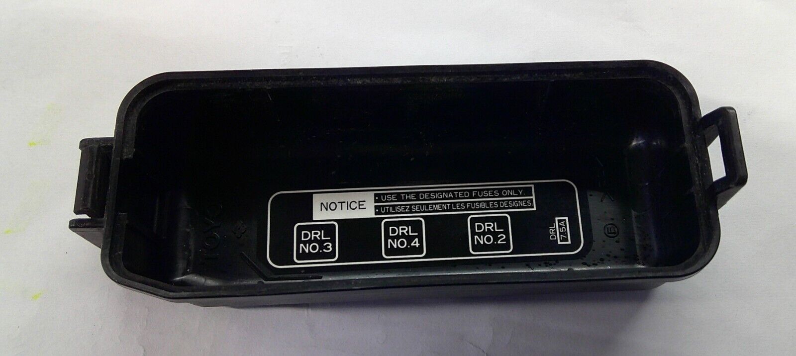 2001 - 2007 TOYOTA HIGHLANDER ENGINE FUSE BOX RELAY LID COVER A18 - RarePartsFinder.Com