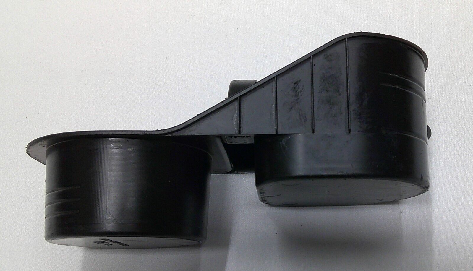 00-02 Nissan Maxima Center Console Cup Holder Insert 68431-3Y100-AG01 OEM R1