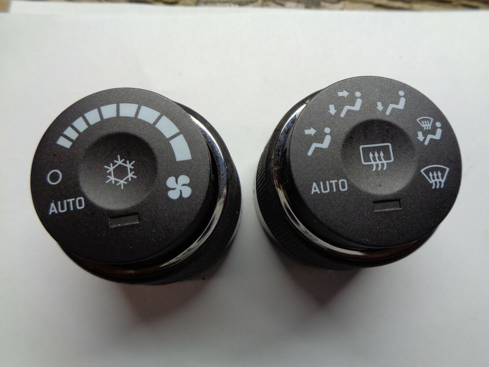 06 07 08 09  CADILLAC DTS CLIMATE CONTROL FAN A/C HEATER KNOB SET OEM FREE SHIP!