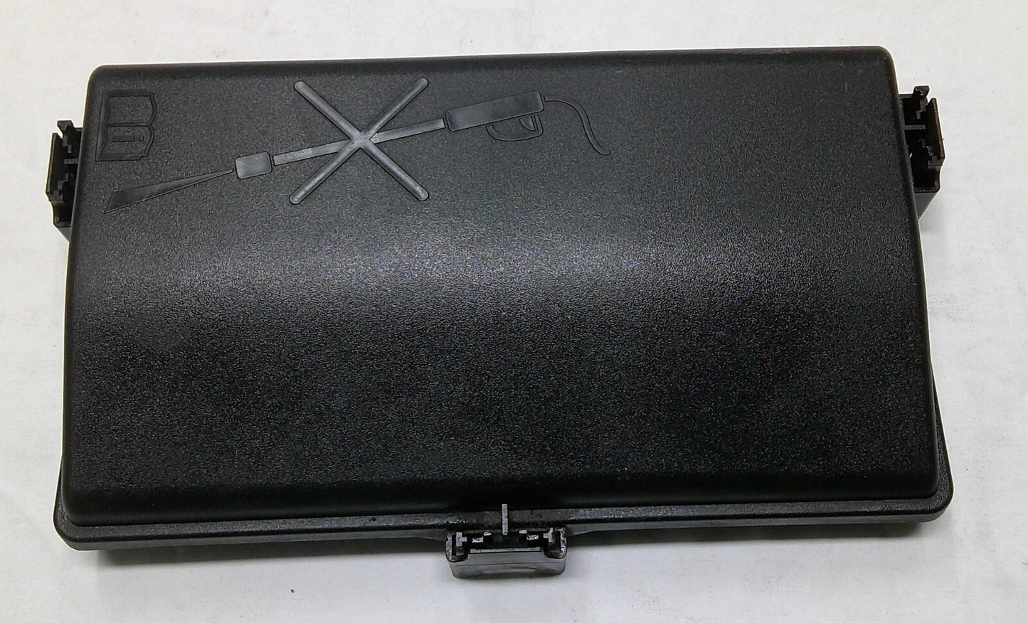 2010 2011 2012 2013 Buick Lacrosse Engine Fuse Junction Box Cover Lid  R1