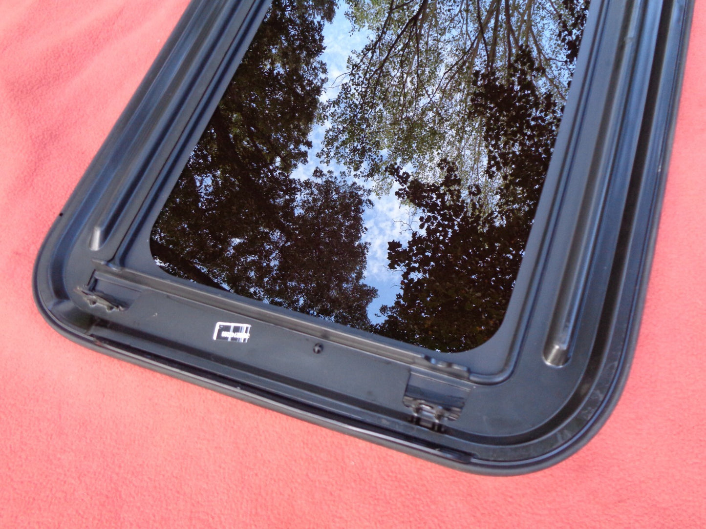 SCRATCH SPECIAL 08 09 10 11 12 JEEP LIBERTY OEM SUNROOF GLASS FREE SHIPPING!