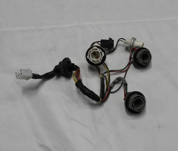 2008 Hyundai Tiburon Socket Rear L or R Taillight Brake Plug 924302C010 A11