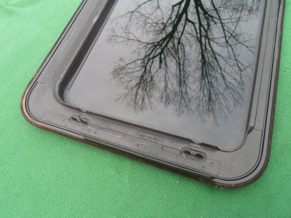 2001 FORD EXPLORER  YEAR SPECIFIC SUNROOF GLASS  NO ACCIDENT OEM - RarePartsFinder.Com