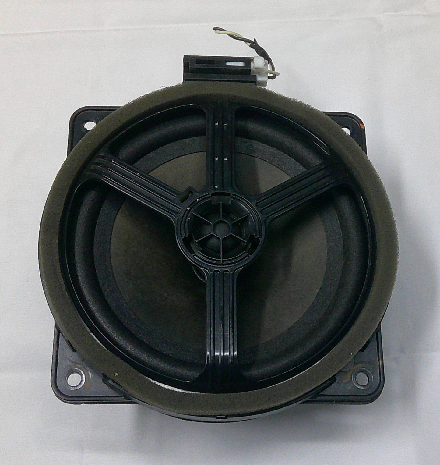 11 - 14 Azera / 09 - 19 Sonata Hybrid / 11 - 19 Hybrid Speaker 96340-3S200 A3