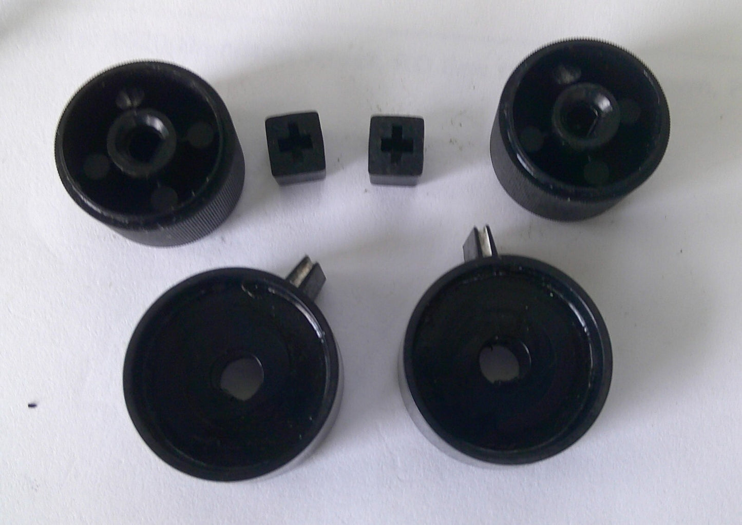 1991 CHEVROLET S-10 RADIO STEREO TUNER CONTROL KNOB SET OEM FREE SHIP