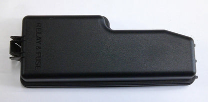 2001 - 2003 TOYOTA SEQUOIA ENGINE FUSE BOX RELAY LID COVER 82661-0C060 B6