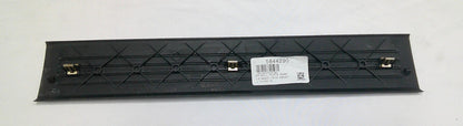 07-14 SIERRA SILVERADO FULLSIZE CREW CAB REAR DOOR SILL PLATE P/N 25844289 B2
