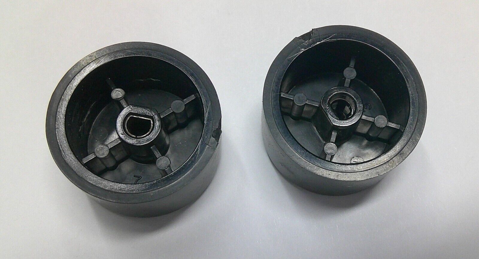 03 04 05 BUICK LESABRE RADIO STEREO TUNER KNOB SET OEM FREE SHIPPING! - RarePartsFinder.Com