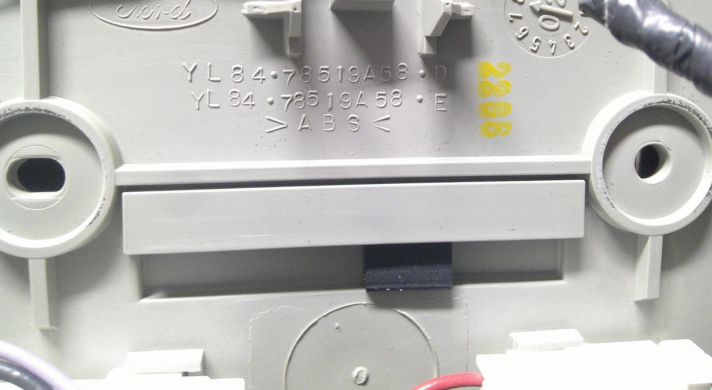 2001 - 2002 FORD ESCAPE OEM OVERHEAD DOME LIGHT SUNROOF SWITCH YL84-78519A58