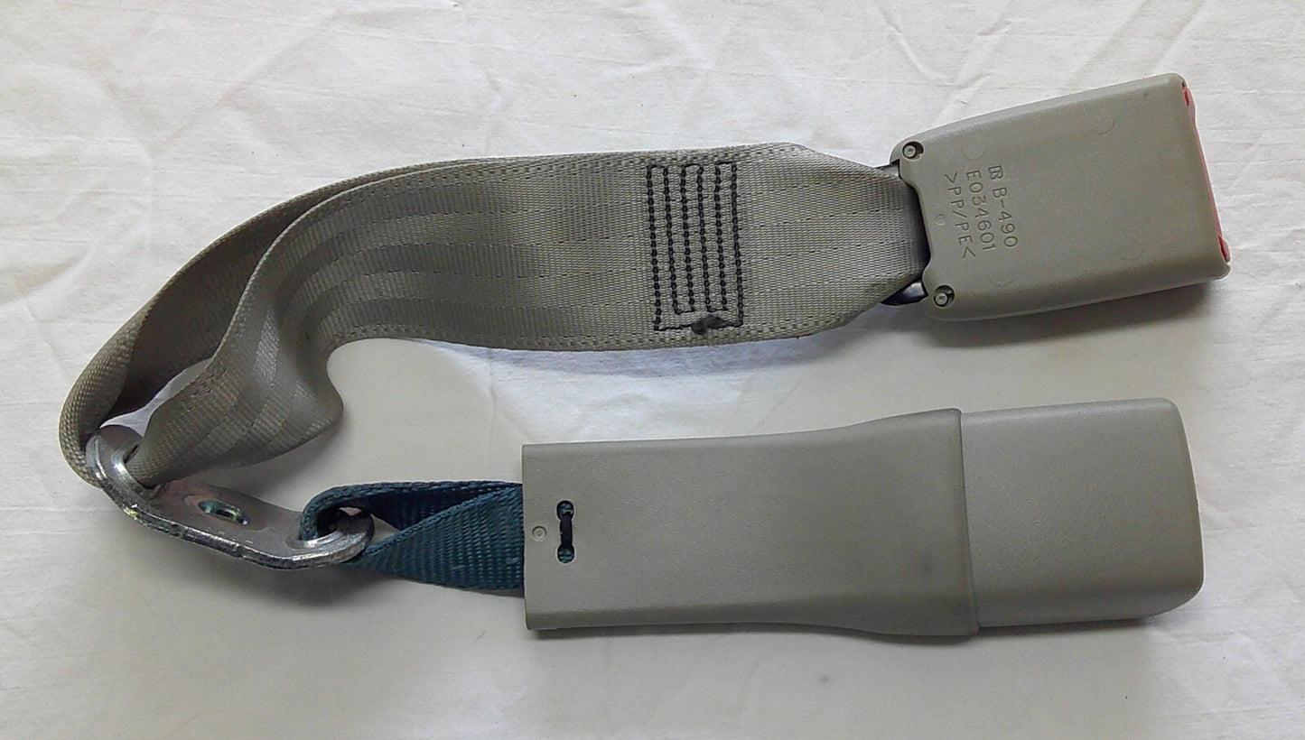 2010-2015 TOYOTA PRIUS BACK SEAT 2ND ROW BELT BUCKLE SET FREE SHIPPING B4