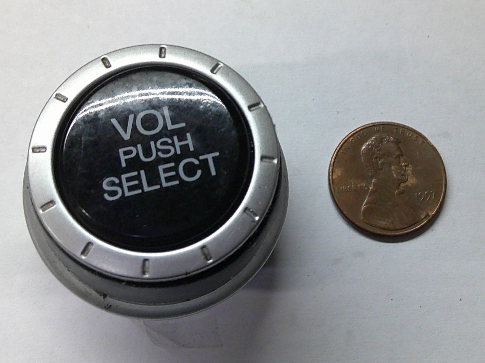 2012 HONDA CRV STEREO RADIO TUNER KNOB SET OEM