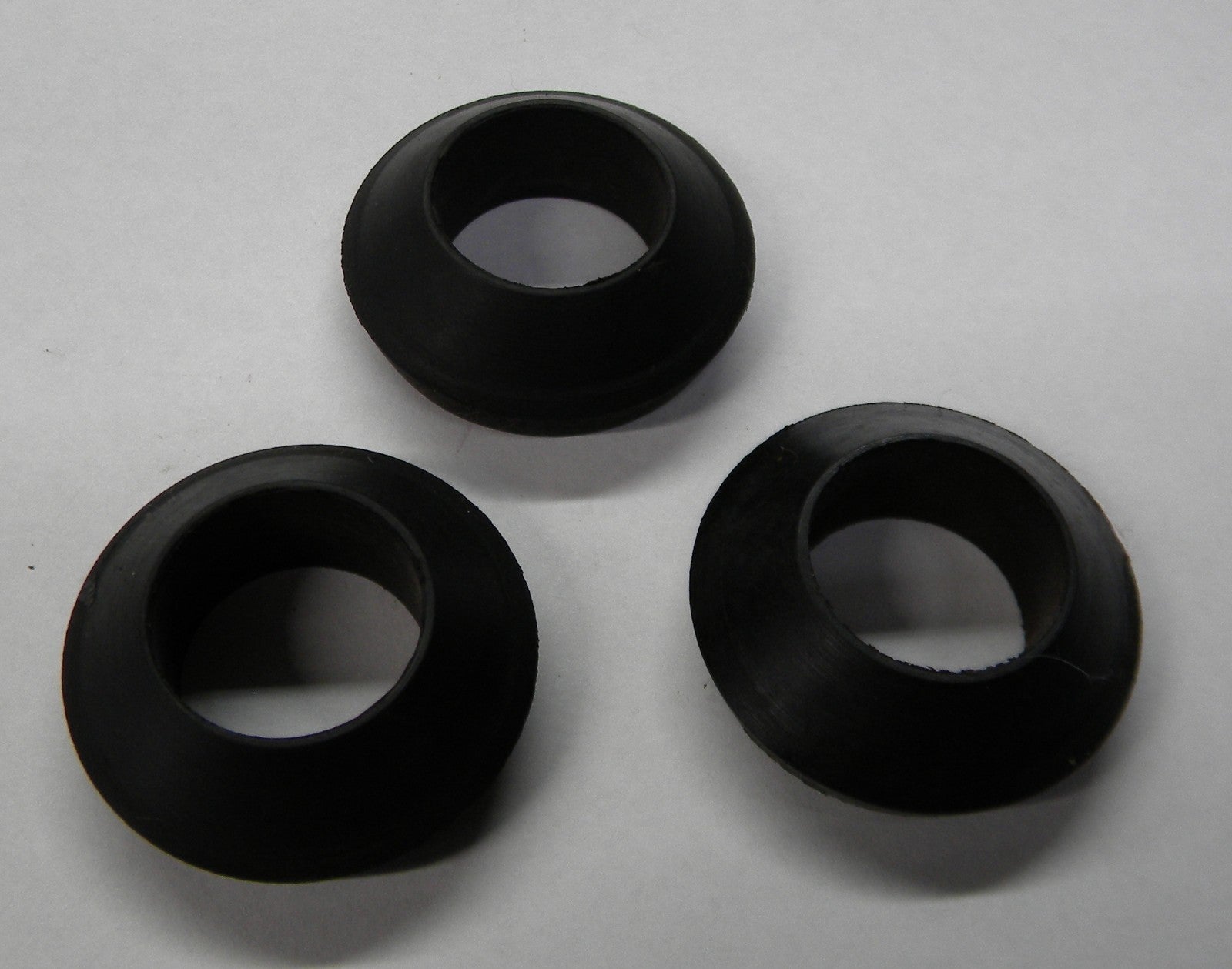 3x Mercury Marine Quicksilver Shock Absorber Upper Rubber Bushing 23-32171 MP1