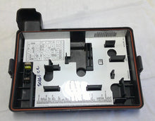 07 - 10 Saturn Sky 06 - 09 Solstice Engine Fuse Relay Cover Lid 15777936  B10