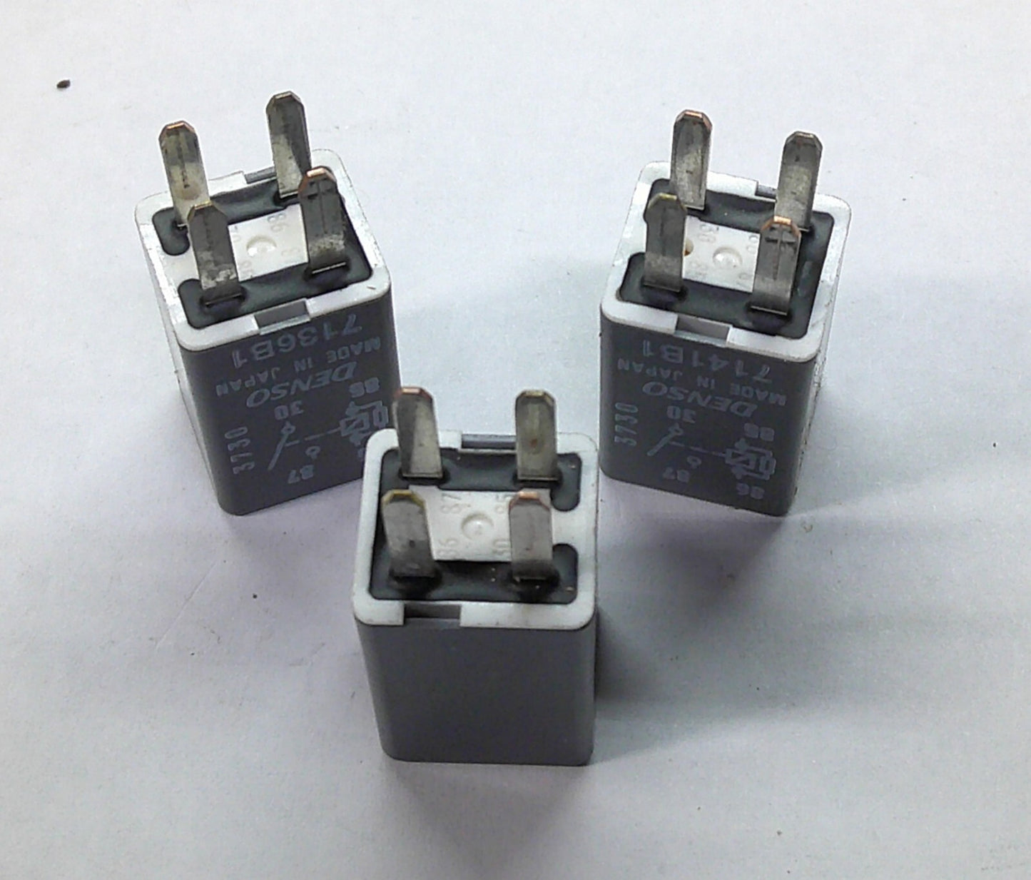 USA SELLER GM RELAY 13502753 3 PC  1 YEAR WARRANTY TESTED OEM  GM3