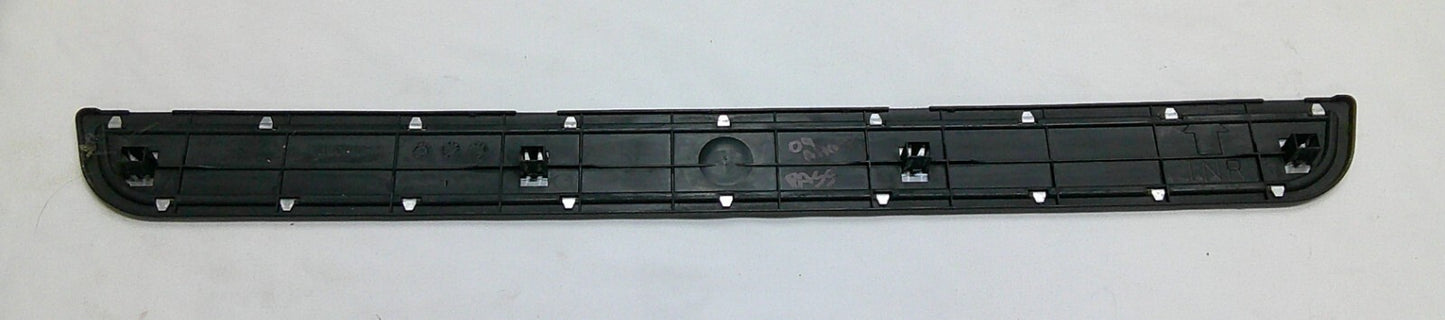 2009 NISSAN ALTIMA OEM PASSENGER FRONT DOOR SILL COVER TRIM FREE SHIPPING B2