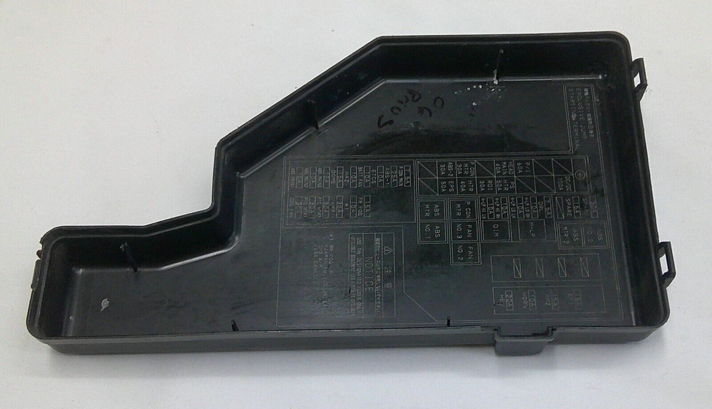 2005 - 2009 Toyota Prius Fuse Box Relay Cover Lid OEM  82662-47051 B9 - RarePartsFinder.Com