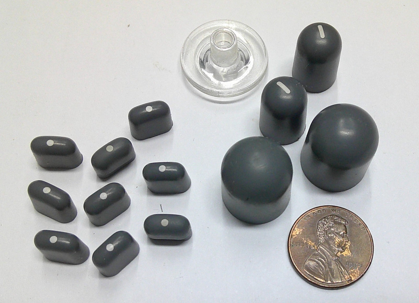 1995 PONTIAC GRAND PRIX MISC RADIO STEREO TUNER VOLUME CONTROL KNOBS OEM