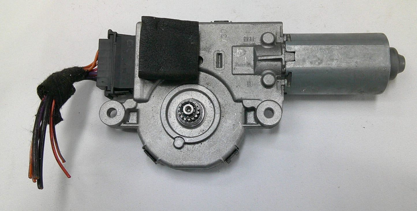 2003 - 2007 DODGE CARAVAN OEM SUNROOF MOTOR FACTORY TESTED FREE SHIPPING SM2 - RarePartsFinder.Com