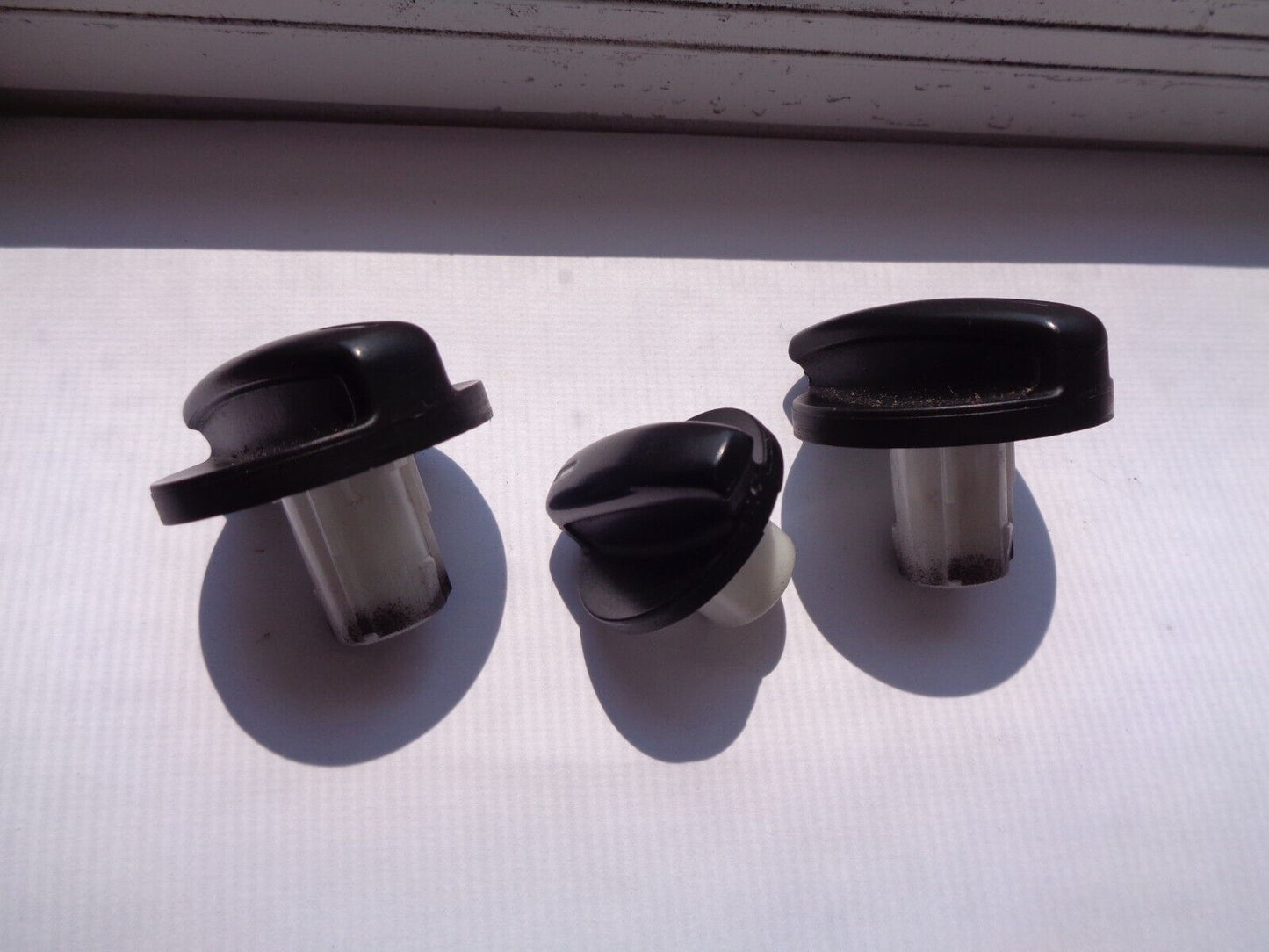 2007 VOLKSWAGON RABBIT AC HEATER HVAC CLIMATE CONTROL KNOB SET OEM FREE SHIPPING - RarePartsFinder.Com