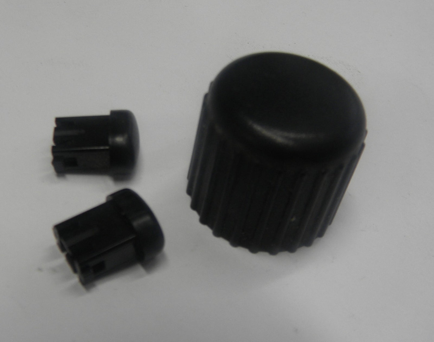 2002 2003 2004 Jeep Cherokee Radio Stereo Tuner Selector Knob Set  OEM