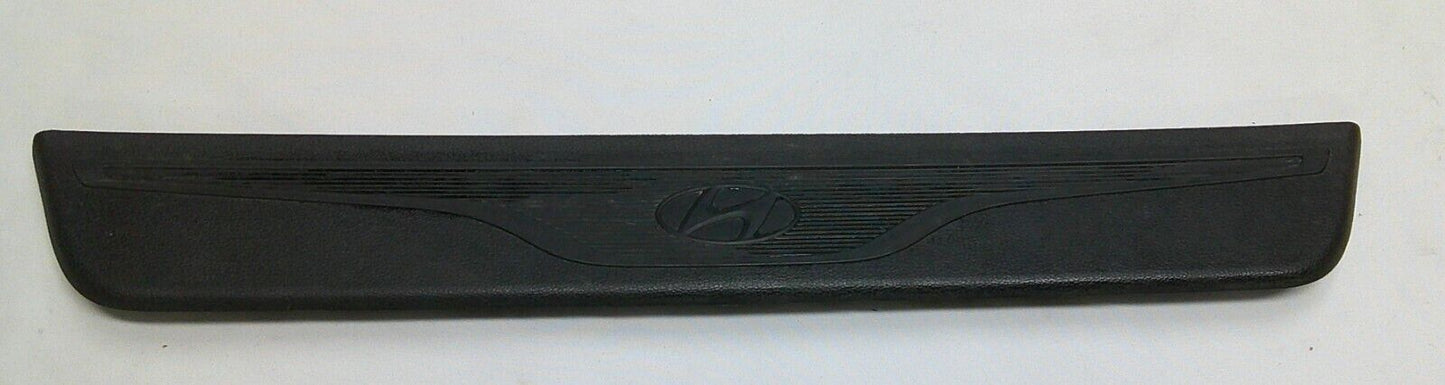 2011 - 2015 HYUNDAI ELANTRA OEM LH FRONT DOOR SILL COVER TRIM FREE SHIPPING B2