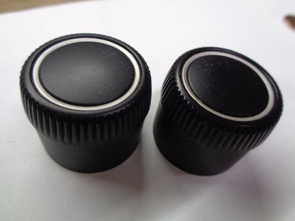 2009 KIA SORENTO RADIO STEREO TUNER CONTROL KNOB SET OEM FREE SHIPPING!