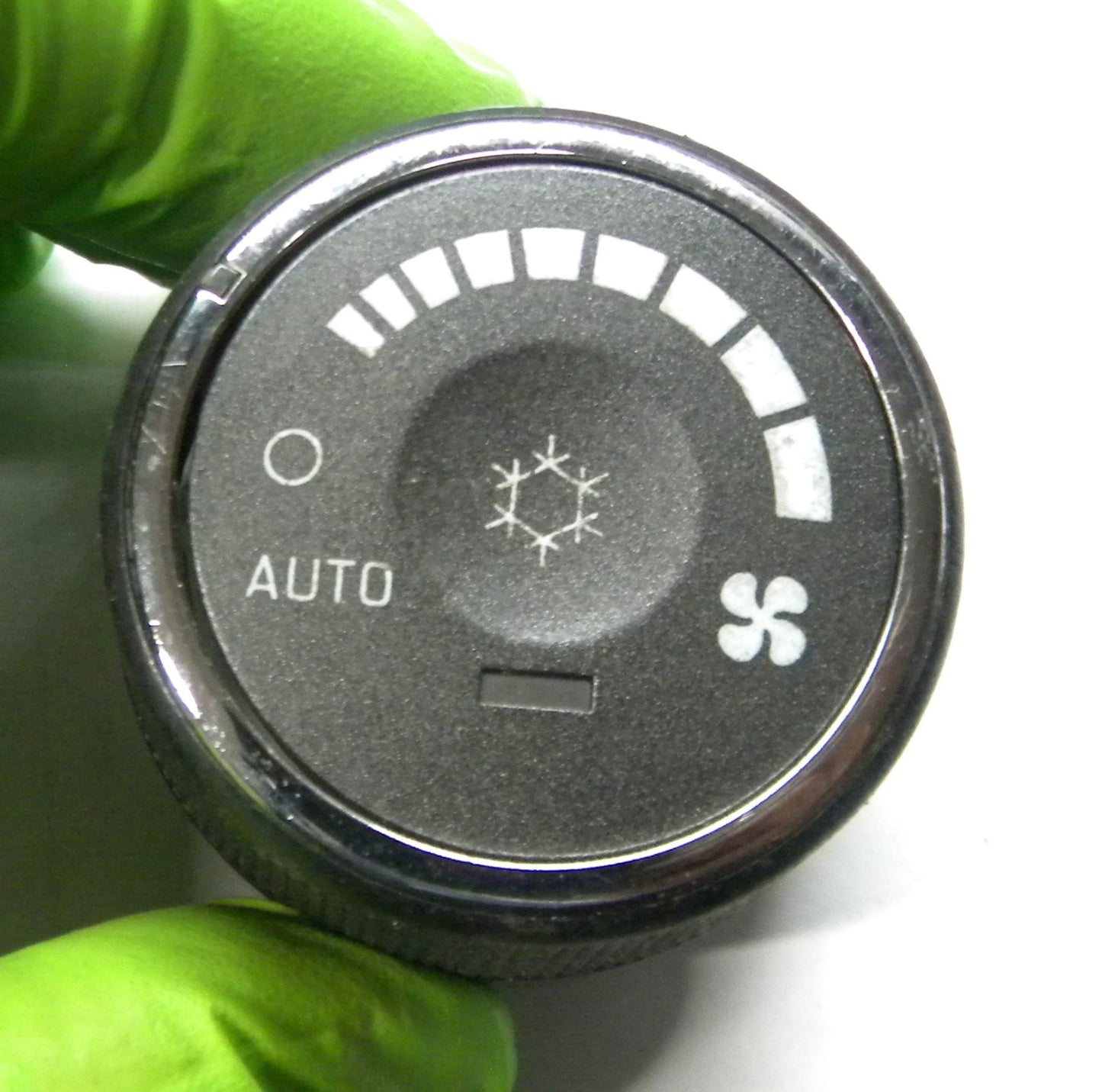 2007 - 2011 Buick Lucerne Climate Control Heater A/C Knob OEM 15892086