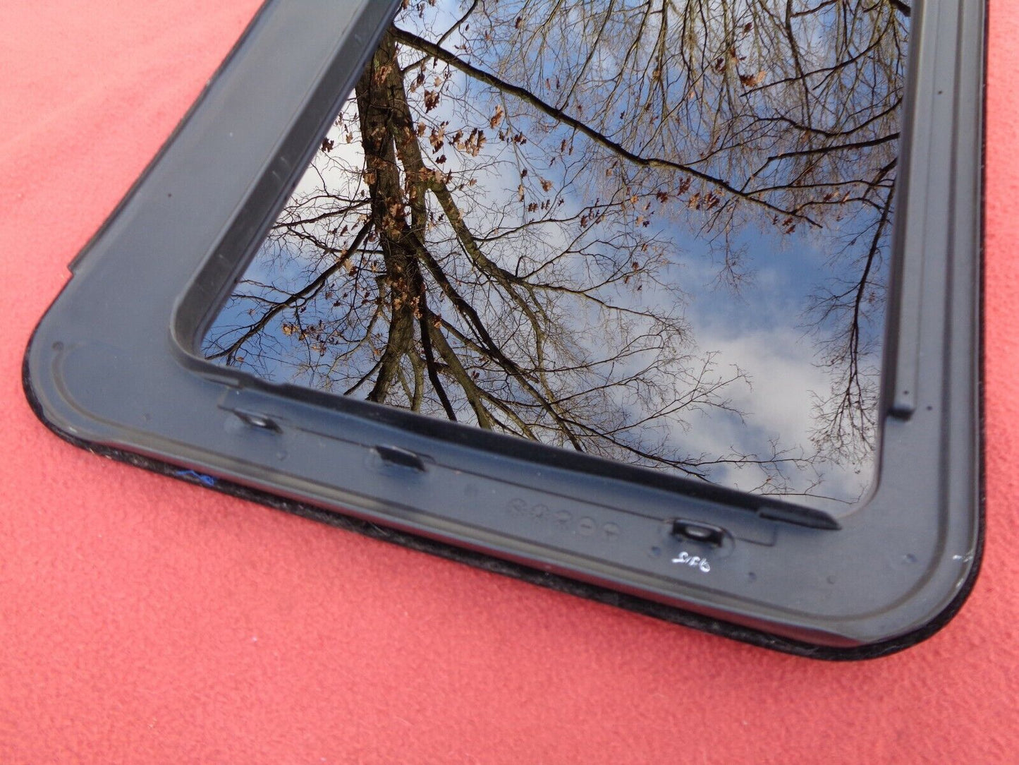 2000 SATURN LS LS1 LS2 LW1 LW2 OEM FACTORY SUNROOF GLASS OEM FREE SHIP - RarePartsFinder.Com