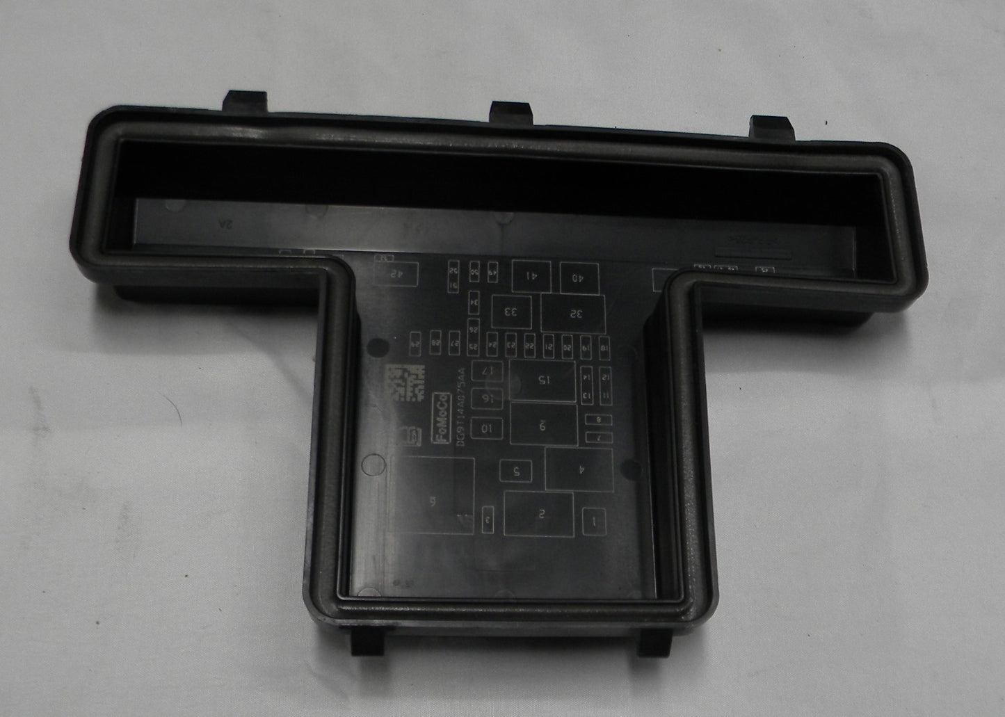 2013 - 2014 Ford Fusion 2014 Lincoln MKZ Fuse Relay Cover OEM DG9T14A075AA  B5
