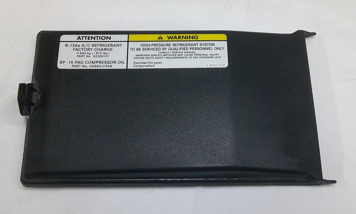 2004 - 2008 Chrysler Crossfire OEM Relay Fuse Cover Housing 5097895AA  B1